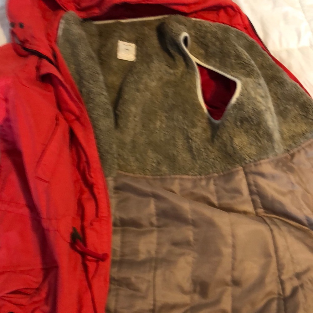 Red fall/winter coat - Picture 3 of 8